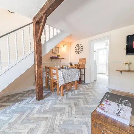 Charming Cottage, District Holiday home Little Broughton