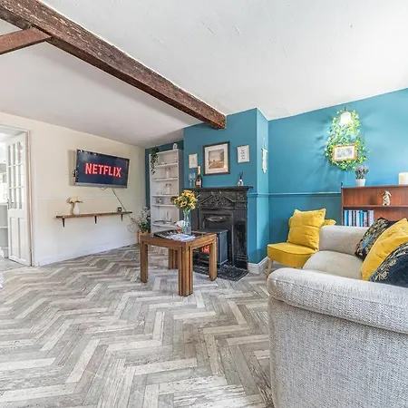 Tatil Evi Charming Cottage, District *